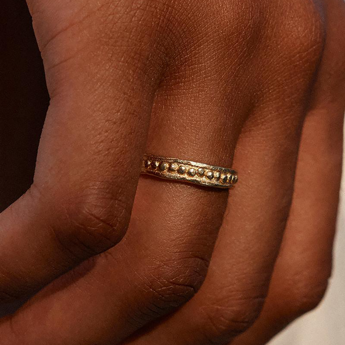 Anillo Zita