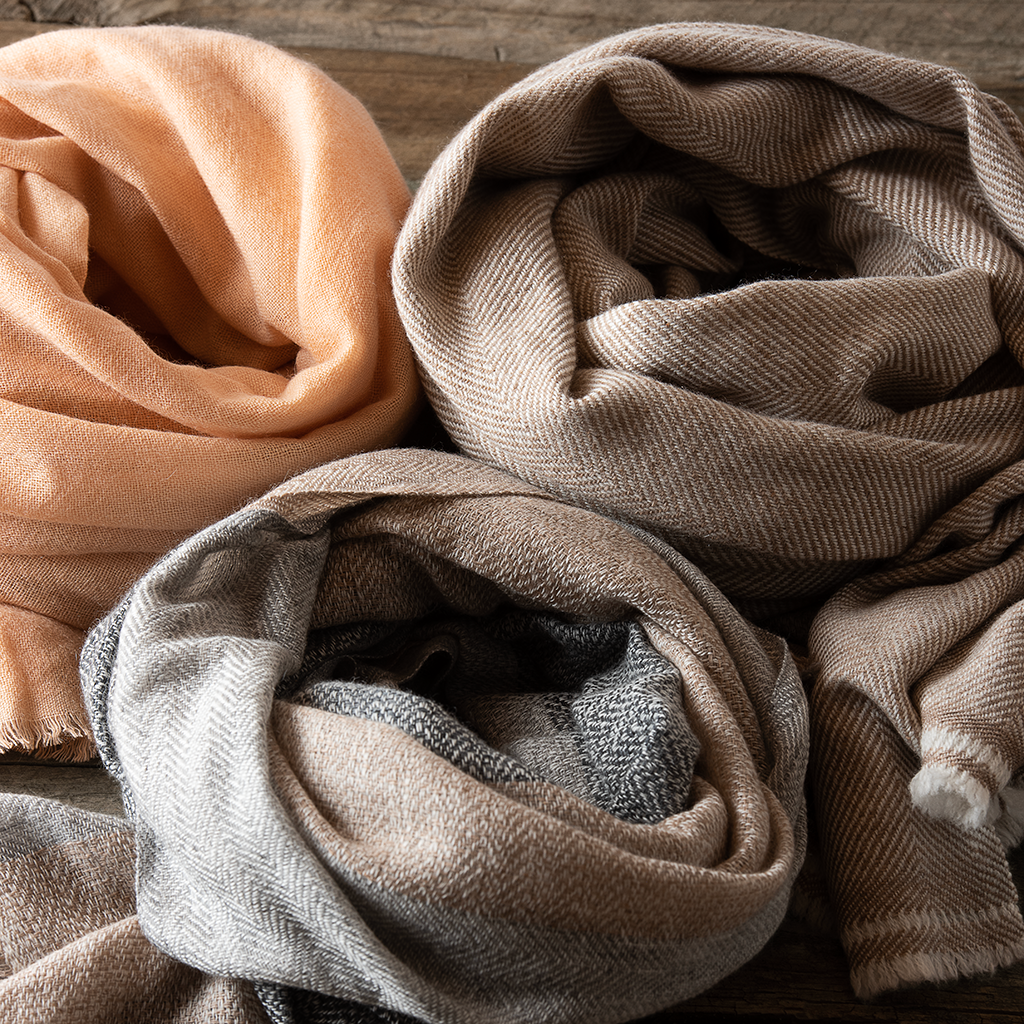 Pashmina Negra