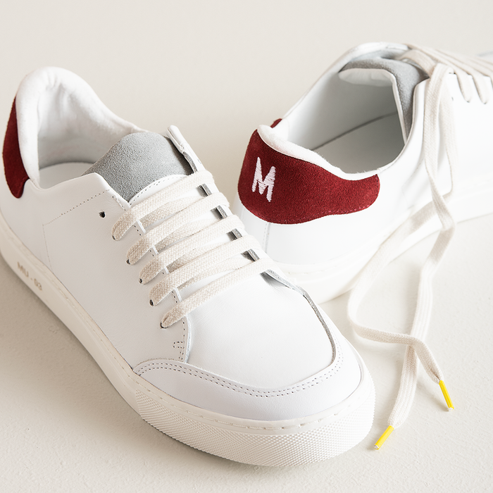 Zapatilla MU Burdeo con Celeste
